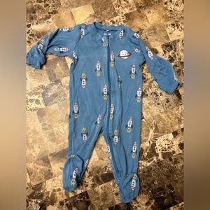 4/30$ Pekkle rocket blue pajamas 9months